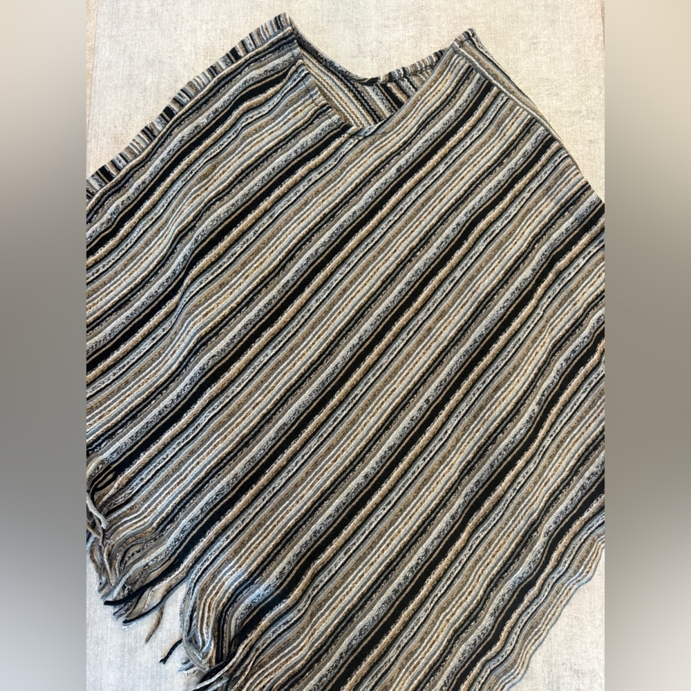 Fringe Knit Poncho – Multicolor – One Size – Boho Southwestern Vibes